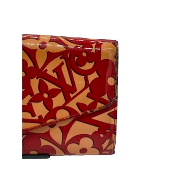 Louis Vuitton  Patent Sweet Monogram Sarah Wallet Pomme D'Amour*Limited Edition - Picture 7 of 16